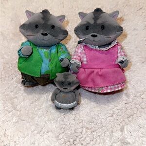 Gray and Green Small Pet Family Set